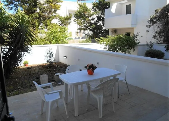 White Fronte Mare Baia Holiday home *