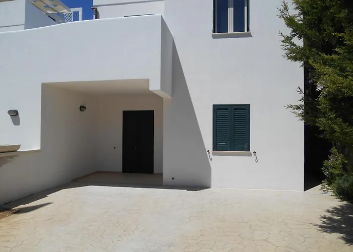 White Fronte Mare Baia