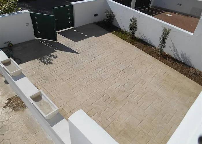 White Fronte Mare Baia *