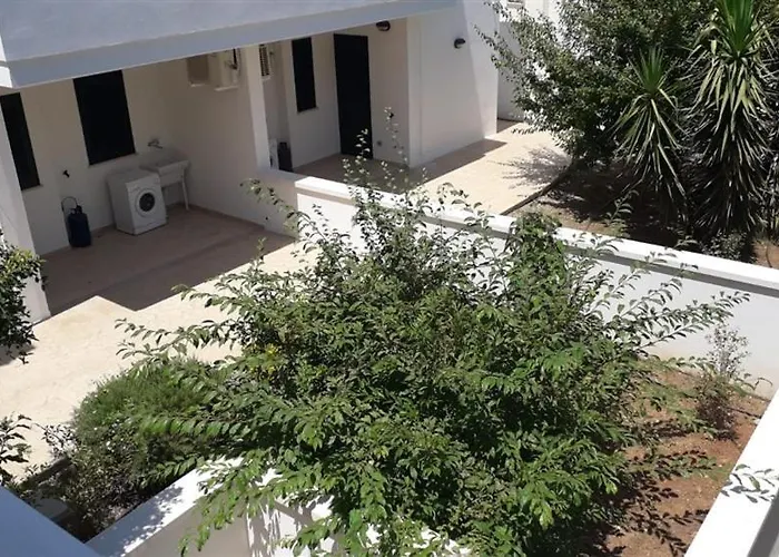 Semesterbostad White Fronte Mare Baia